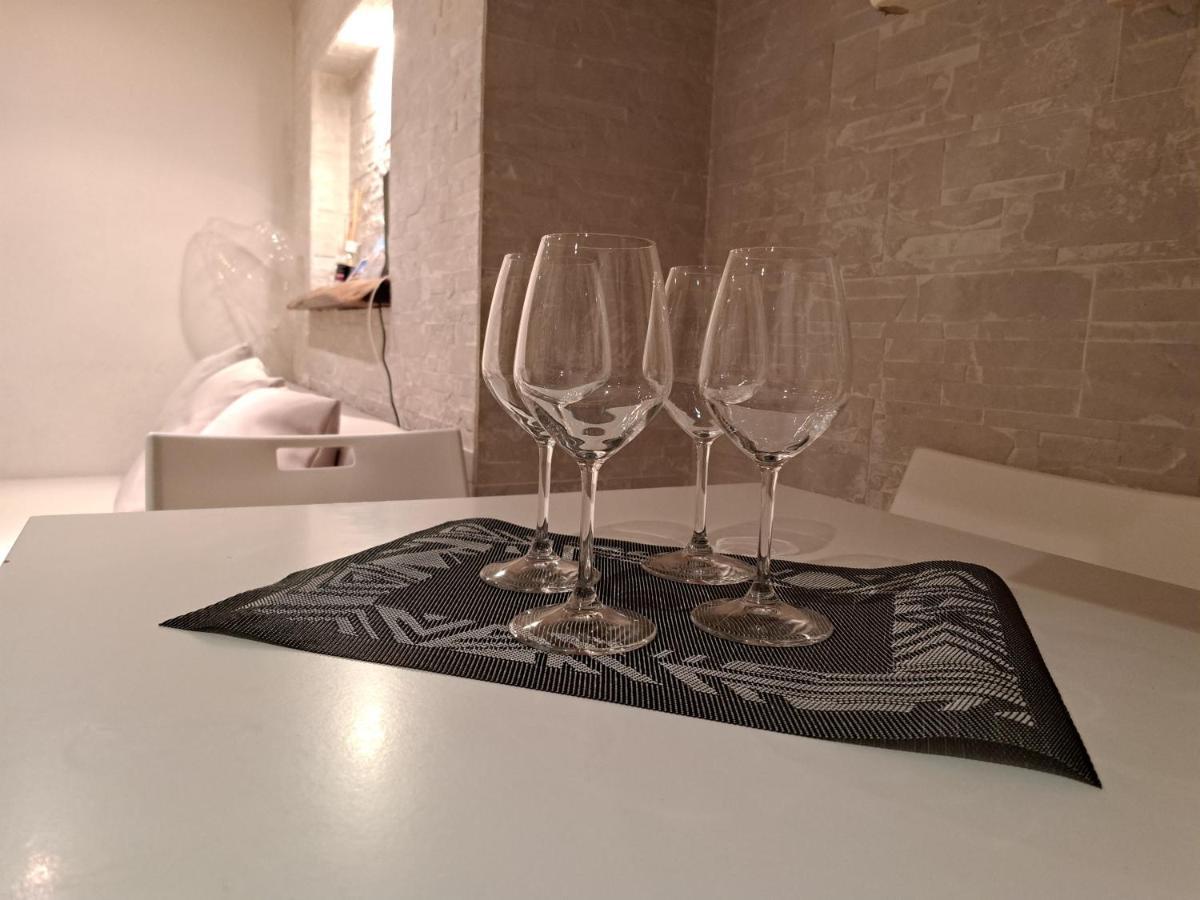 Toledo 27, A Due Passi Da Piazza Del Plebiscito Apartman Nápoly Kültér fotó