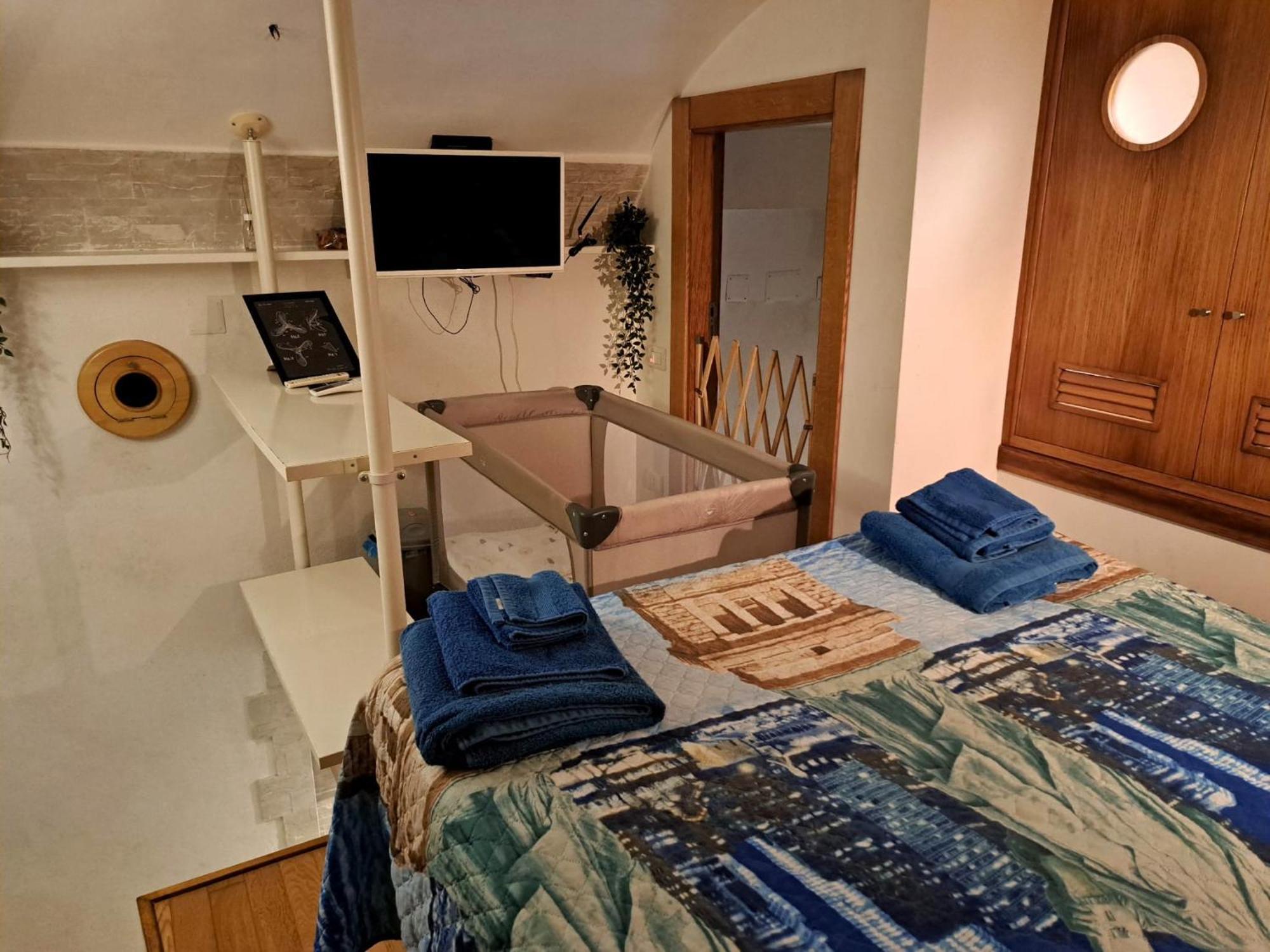 Toledo 27, A Due Passi Da Piazza Del Plebiscito Apartman Nápoly Kültér fotó