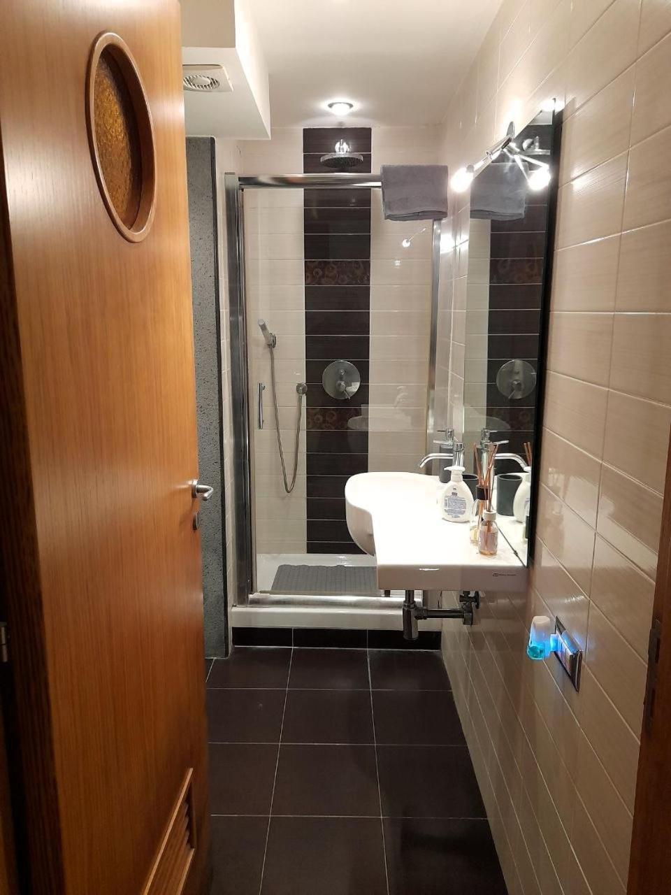 Toledo 27, A Due Passi Da Piazza Del Plebiscito Apartman Nápoly Kültér fotó