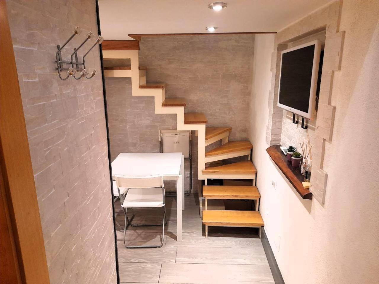Toledo 27, A Due Passi Da Piazza Del Plebiscito Apartman Nápoly Kültér fotó