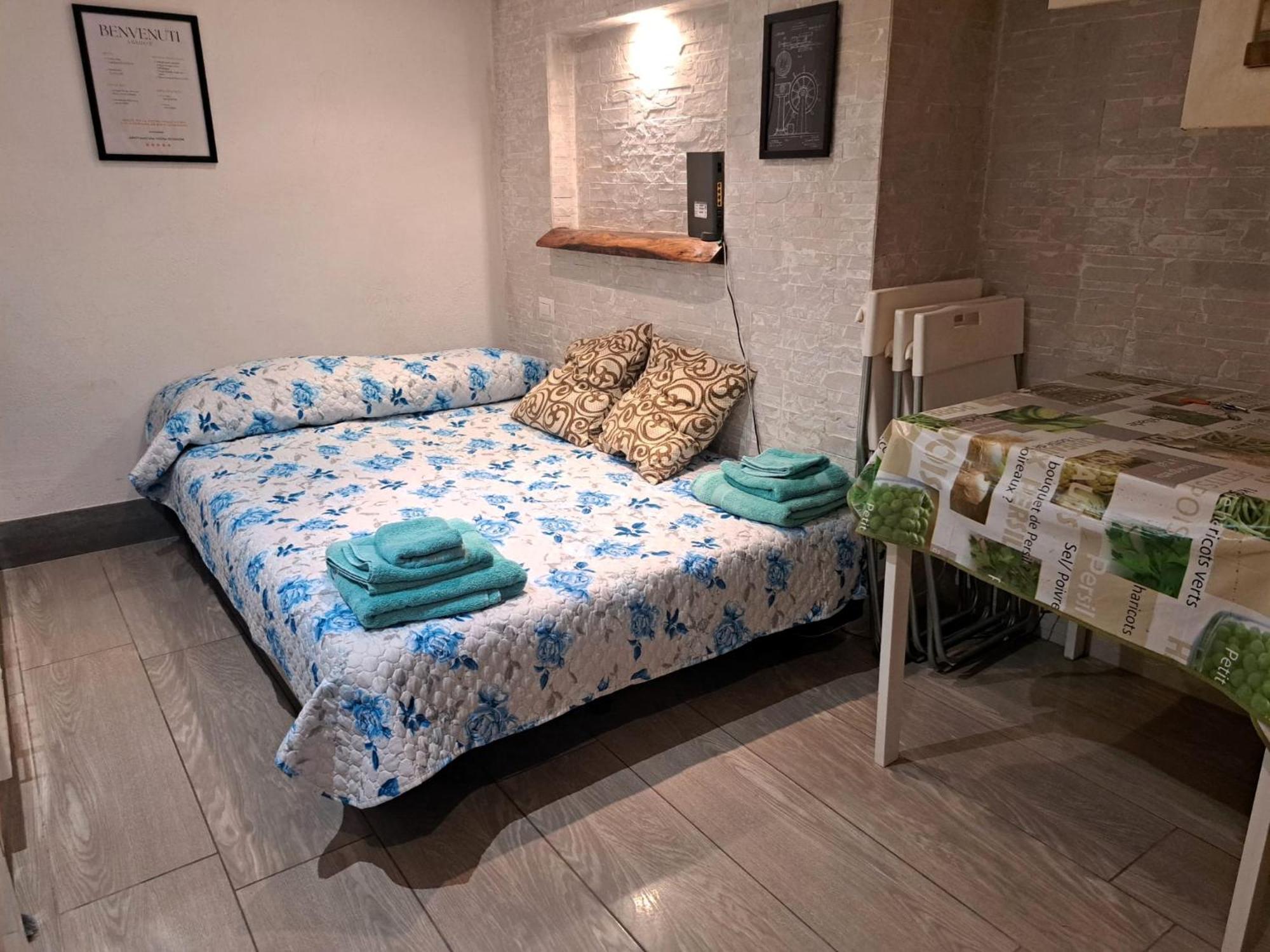 Toledo 27, A Due Passi Da Piazza Del Plebiscito Apartman Nápoly Kültér fotó