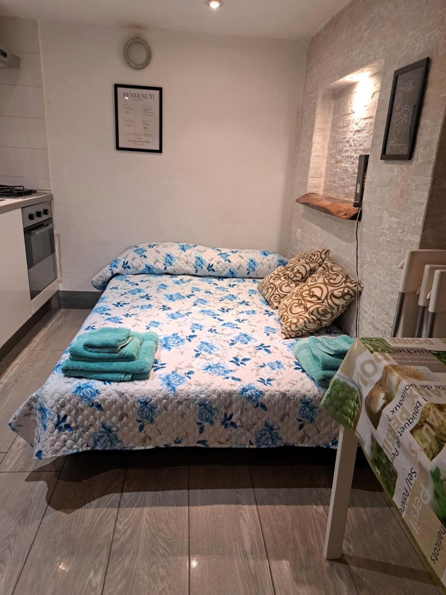 Toledo 27, A Due Passi Da Piazza Del Plebiscito Apartman Nápoly Kültér fotó
